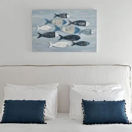 Luxury Calypso Beautiful Serene Sleeps Up To 11 Glisidia Villa