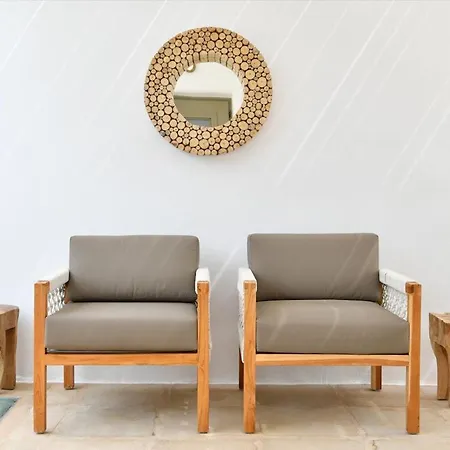 Luxury Calypso Beautiful Serene Sleeps Up To 11 Glisidia Villa *
