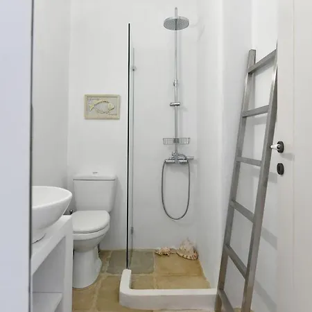Luxury Calypso Beautiful Serene Sleeps Up To 11 Glisidia Villa *